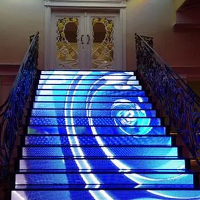 1920-3840HZ समायोज्य रंग तापमान P2.9 5000 1 कंट्रास्ट अनुपात के साथ एलईडी फर्श डिस्प्ले